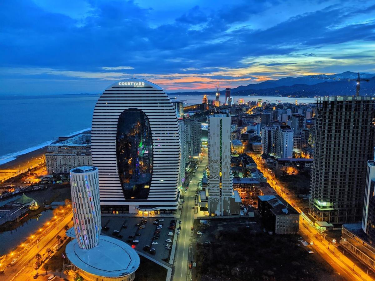 Orbi City Sea View Hotell Batumi Exteriör bild